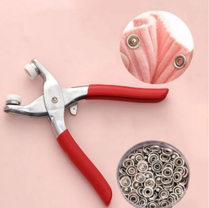 Tich Button Plier With Buttons (Steel 🔗)